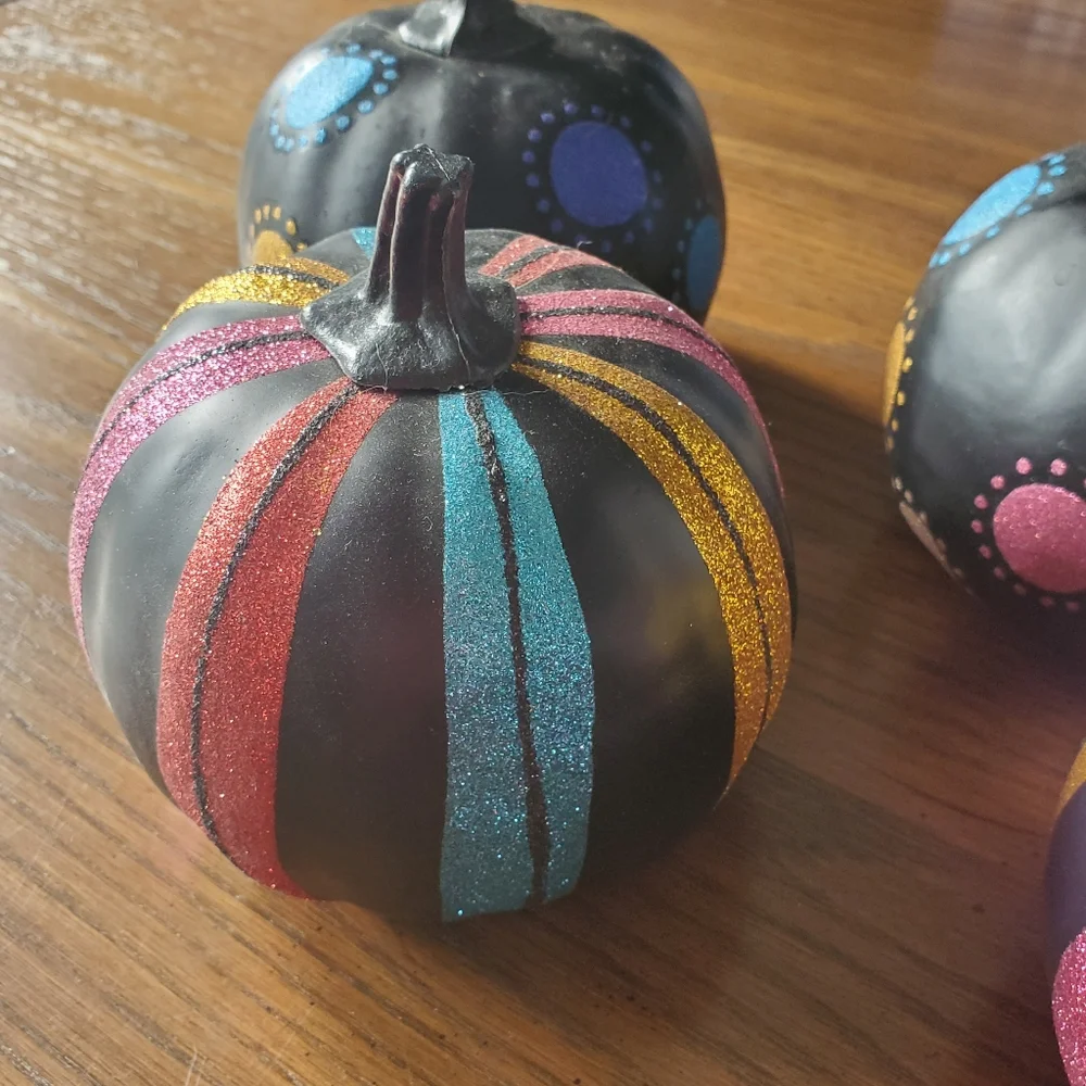 Lot Of 4 Fall Halloween Pumpkin Glitter Decor Black Multicolor Stripe Dot 5 Inch